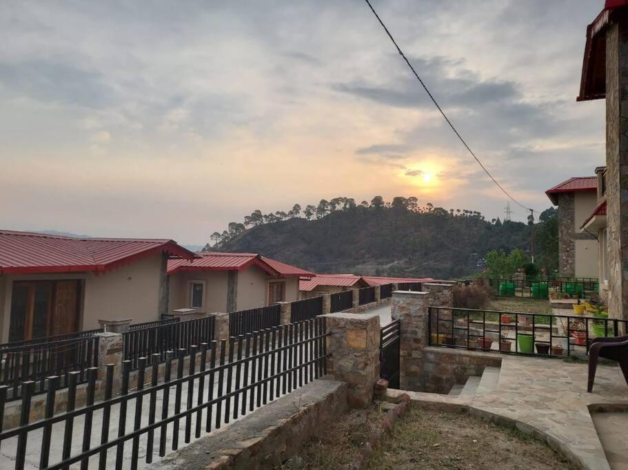 Himalayan View Villa 3 Bhk Shitlakhet Екстер'єр фото